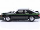 Ford Mustang Cobra Byggeår 1980 sort / grøn 1:18 Greenlight