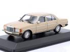 Mercedes-Benz 230E (W123) Ano de construção 1982 ouro metálico 1:43 Minichamps