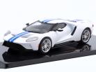 Ford GT Ano de construção 2017 branco / azul 1:43 Ixo