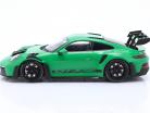 Porsche 911 (992) GT3 RS Baujahr 2023 grün / schwarze Felgen 1:18 Minichamps