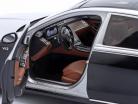 Mercedes-Benz Maybach S-Klasse (Z223) 2021 silber / schwarz 1:18 Almost Real