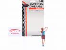Diorama figura Series #702 Mulher com Smartphone 1:18 American Diorama