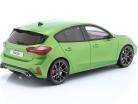 Ford Focus MK5 ST Phase 2 建設年 2022 緑 1:18 OttOmobile
