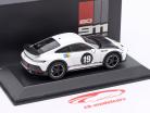 Porsche 911 (992) Dakar #19 Año de construcción 2023 blanco / negro 1:43 Spark