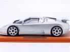 Bugatti EB110 SS 建造年份 1994 银 1:12 TopMarques