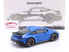 Porsche 911 (992) Dakar Bouwjaar 2022 blauw 1:18 Minichamps