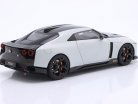 Nissan GT-R50 by Italdesign 2020 blanc métallique / noir 1:18 AUTOart