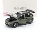 Volvo XC40 Recharge 建造年份 2022 灰绿色 金属 1:18 Paudi