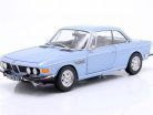 BMW 3.0 CSi (E9) mit Alufelgen Baujahr 1971 hellblau metallic 1:12 KK-Scale