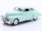 Chevrolet Fleetline Aerosedan Baujahr 1948 hellgrün 1:24 Maisto