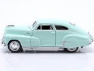 Chevrolet Fleetline Aerosedan Baujahr 1948 hellgrün 1:24 Maisto