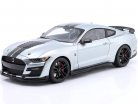 Ford Mustang Shelby GT500 silber / schwarz 1:18 AUTOart