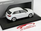 Audi A3 Sportback construído em 2012 branco 1:43 Schuco