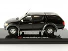 Mitsubishi L200 År 2006 sort 1:43 Vitesse