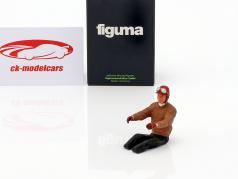 seated racer figure with brown pullover 1:18 FigurenManufaktur