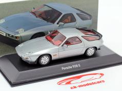Porsche 928 S Baujahr 1980-1986 silber 1:43 Spark