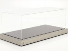 Hochwertige Acryl Vitrine Goodwood mit Holz-/Metallbasis mahagoni / silber 1:18 Atlantic