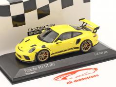Porsche 911 (991 II) GT3 RS 2018 jaune de course / doré jantes 1:43 Minichamps