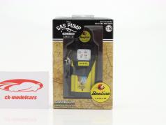 Wayne 100-A gas- pomp Beeline Gasoline 1948 zwart / geel 1:18 Greenlight