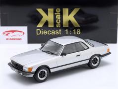 Mercedes-Benz 500 SLC 6.0 AMG (C107) Byggeår 1985 sølv 1:18 KK-Scale