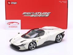 Ferrari Daytona SP3 Closed Top 2022 hvid 1:18 Bburago Signature