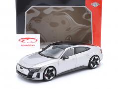 Audi RS e-tron GT Byggeår 2022 sølv metallisk 1:18 Bburago