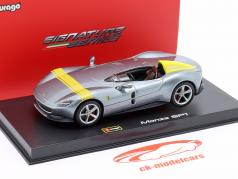 Ferrari Monza SP1 Bouwjaar 2019 Zilver grijs metalen / geel 1:43 Bburago Signature