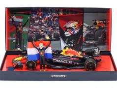 M. Verstappen Red Bull RB18 #1 ganhador Holandês GP Fórmula 1 Campeão mundial 2022 1:18 Minichamps