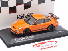 Porsche 911 (997.1) GT3 RS Byggeår 2006 orange / sort 1:43 Minichamps