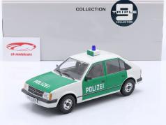 Opel Kadett D 警察 ドイツ 1984 緑 / 白 1:18 Triple9