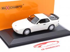 Porsche 944 S2 year 1989 white 1:43 Minichamps