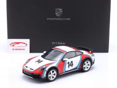 Porsche 911 (992) Dakar #14 Bouwjaar 2023 Martini Kleurstelling 1:18 Spark