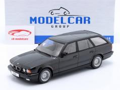 BMW 540i (E34) Touring Año de construcción 1991 negro metálico 1:18 ModelCar Group