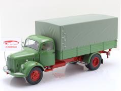 Mercedes-Benz L3500 Platte vrachtwagen met zeildoek groente 1:18 Schuco