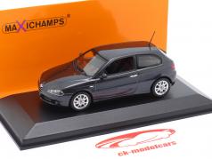 Alfa Romeo 147 Año de construcción 2005 negro metálico 1:43 Minichamps