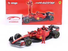 Charles Leclerc Ferrari SF-23 #16 formula 1 2023 con figura 1:24 Bburago