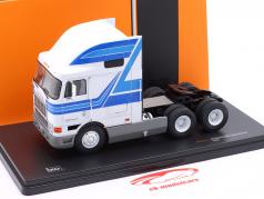 International Eagle Cabover SZM Год постройки 1995 белый / синий 1:43 Ixo