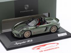 Porsche 718 (982) Spyder RS Année de construction 2024 vert métallique 1:43 Spark