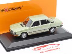 BMW 520 Byggeår 1972 grøn metallisk 1:43 Minichamps