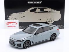 BMW i4 M50 建造年份 2022 灰色的 金属的 1:18 Minichamps
