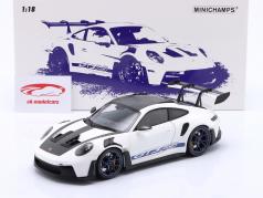 Porsche 911 (992) GT3 RS Weissach-Paket 2022 weiß / blaue Felgen 1:18 Minichamps