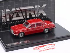 Jaguar XJ6 4.2 Series III Ano de construção 1979-1985 Damson vermelho 1:43 Matrix