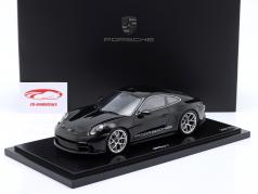 Porsche 911 (992) S/T Año 2023 negro 1:18 Spark