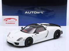 Porsche 918 Spyder Weissach Package 2013 white 1:18 AUTOart