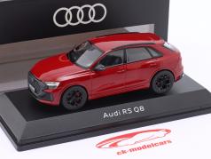 Audi RS Q8 SUV Anno di costruzione 2024 peperoncino rosso 1:43 Norev