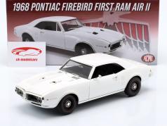 Pontiac Firebird First Ram Air II Año de construcción 1968 blanco 1:18 GMP