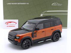 Land Rover Defender 110 Año de construcción 2020 naranja / negro 1:18 Almost Real
