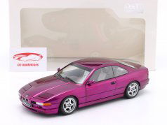 BMW 850 (E31) CSI Bouwjaar 1991 Daytona violet 1:18 Solido