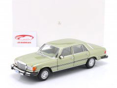 Mercedes-Benz 450 SEL (W116) versione USA 1979 verde-argento metallico 1:18 Norev
