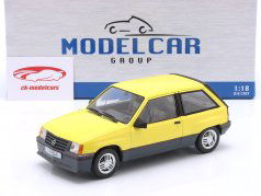 Opel Corsa A SR Bouwjaar 1985 geel 1:18 ModelCar Group